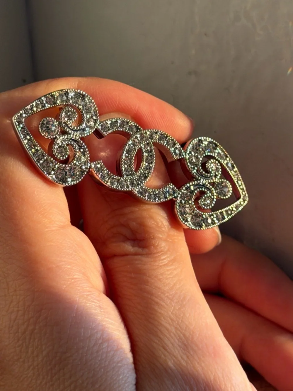 Chanel Crystal Heart Link Brooch - Silver Tone - Picture 4 of 12